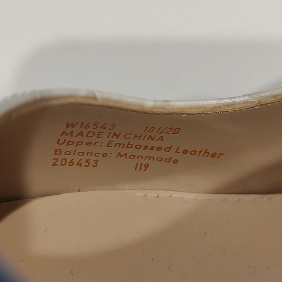 Cole Haan Emilee Leather Croc Embossed Side Cut Out Stacked Block Heel Pumps - Picture 7 of 13